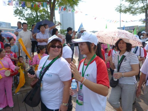 VERY KIND!我志愿者在國際徒步旅游節顯風采