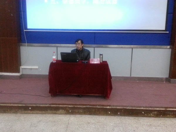 校團(tuán)委舉辦大學(xué)生骨干專題學(xué)習(xí)講座