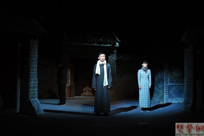 影視學院09表畢業大戲《四世同堂》為百年校慶助力上演
