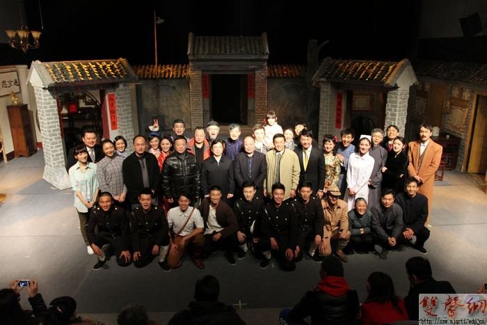 影視學院09表畢業大戲《四世同堂》為百年校慶助力上演