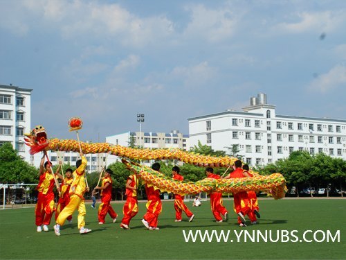2012—2013年 “特步中國大學(xué)生五人制足球聯(lián)賽” 云南賽區(qū)選拔賽閉幕式在云南師范大學(xué)商學(xué)院舉行