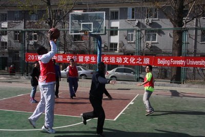 留學(xué)生三對三春季籃球賽舉行