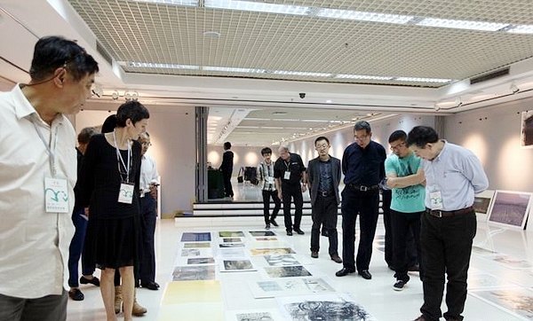 文牧江版畫作品入選第四屆觀瀾國際版畫展