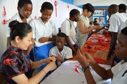 中國元素綻放非洲熱土渤海大學布隆迪孔子學院進行“中國文化體驗日”巡展