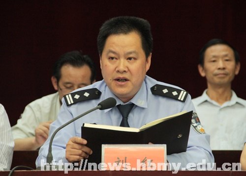 “警察姐姐進校園 安全文明在身邊”主題活動在湖北民族學院啟動