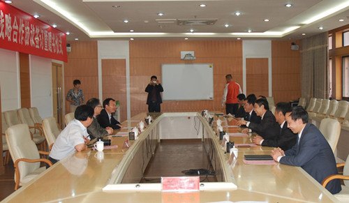山東建筑大學與中國建筑工業(yè)出版社簽署戰(zhàn)略合作協(xié)議