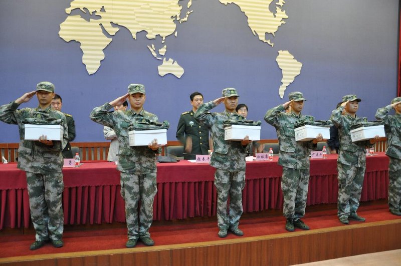 國防生軍政訓練被裝發放儀式舉行