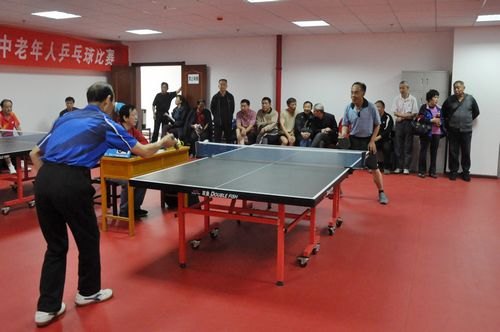 湖北工業大學參加洪山區老年乒乓球比賽取得優異成績
