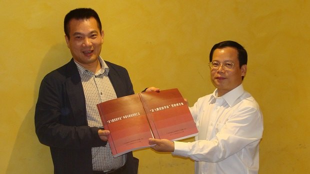王恒胤副書記拜訪澳華達(dá)集團(tuán)吳飛鵬董事長(zhǎng)