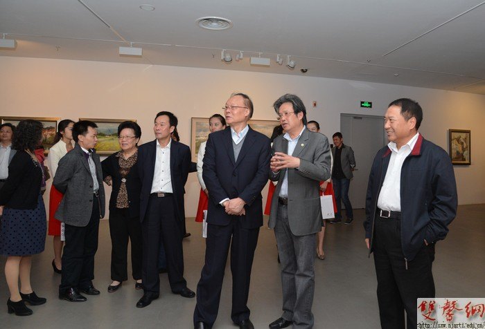風·景崔雄油畫作品在南京藝術學院美術館開展