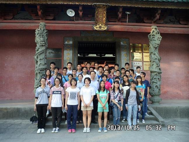 化學(xué)學(xué)院生工聯(lián)培13-1班前往高州洗太廟開(kāi)展愛(ài)國(guó)主義教育