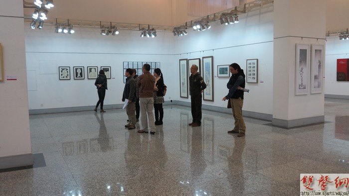 南京藝術(shù)學(xué)院第二屆青年教師技能展演美術(shù)作品展開幕