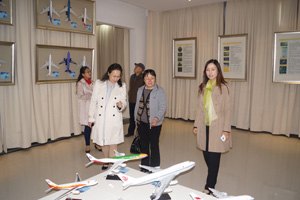 濟寧市技師學院副院長蘭青一行來山東旅游職業(yè)學院參觀考察