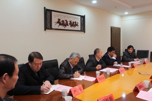 武漢市委常委、東湖高新區(qū)黨工委書記胡立山來校調(diào)研