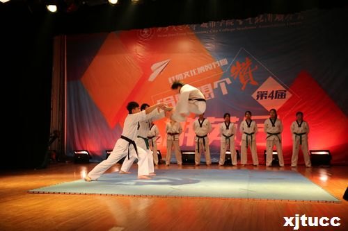 西安交通大學(xué)城市學(xué)院社團(tuán)博覽節(jié)暨第四屆群英會(huì)完滿(mǎn)落幕