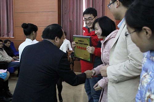微博校園行:“閬苑儲英才,月博粵精彩”