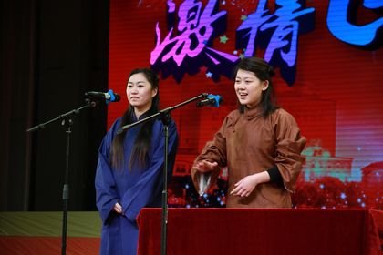 激情飛揚(yáng) 青春夢(mèng)想研究生學(xué)院舉辦2014年研究生元旦晚會(huì)