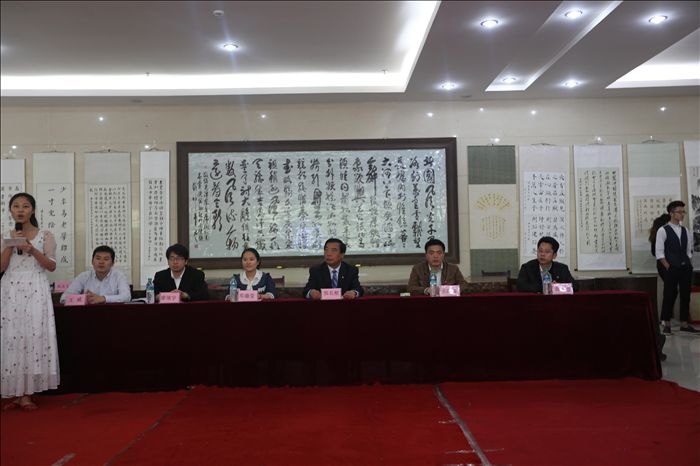 校團委成功舉辦第五屆南昌市高校書法創(chuàng)作藝術(shù)節(jié)