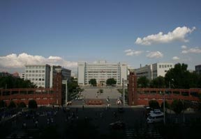 新疆大學圖片